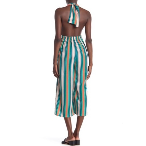 Know One Cares Striped Halter Cropped Jumpsuit Size Large - Picture 2 of 6